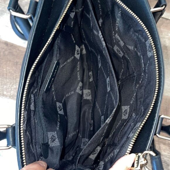 Ann Klein Womens Quilted Double‎ Handles Satchel Bag Black One Size NWOT - Picture 7 of 11